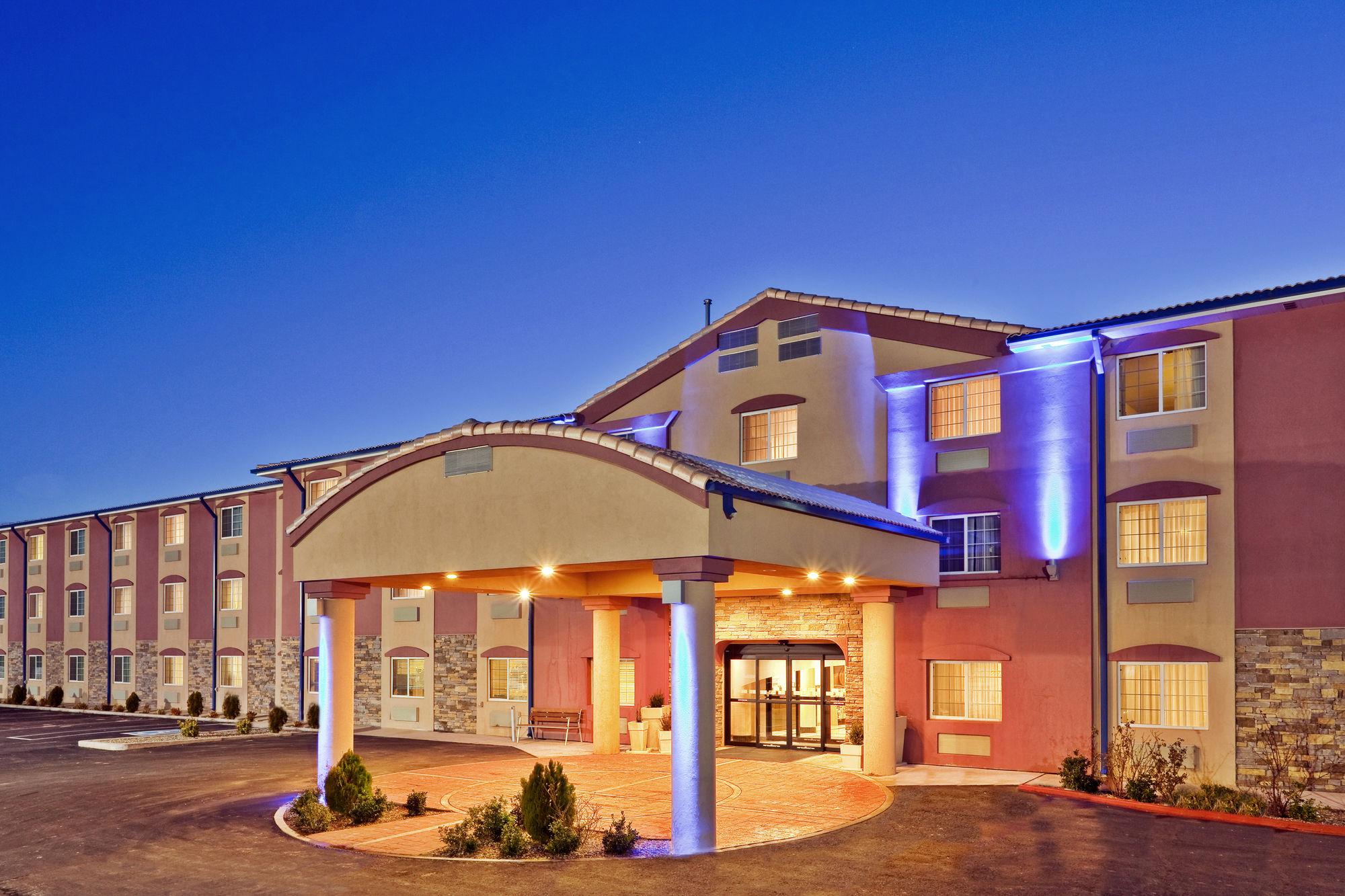 Holiday Inn Express Santa Rosa By Ihg Экстерьер фото